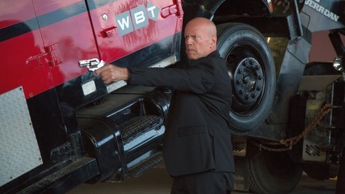 Precious Cargo - Phi Vụ Đá Quý - Hình 2