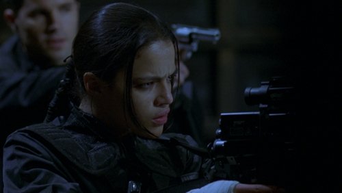 Resident Evil - Vùng Đất Quỷ Dữ - Hình 2