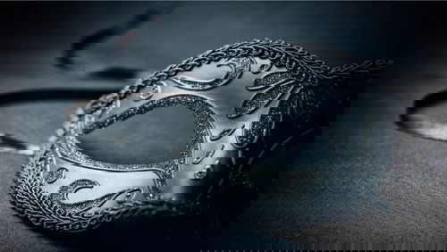 Fifty Shades Darker - 50 Sắc Thái 2: Đen - Hình 1