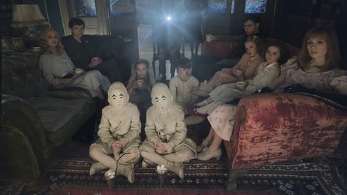 Miss Peregrine's Home for Peculiar Children - Mái Ấm Lạ Kỳ Của Cô Peregrine - Hình 1